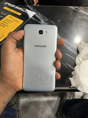Photo - Samsung Galaxy J7 Prime 32 GB Silver