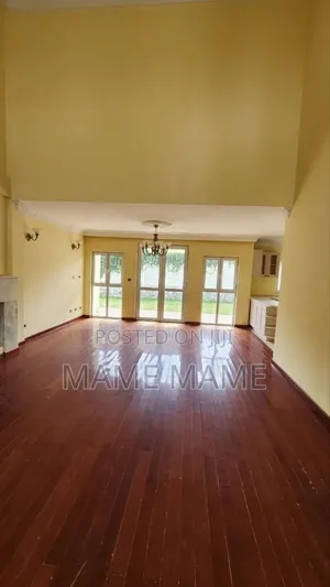 5bdrm House in Addis Abeba, Bole for sale