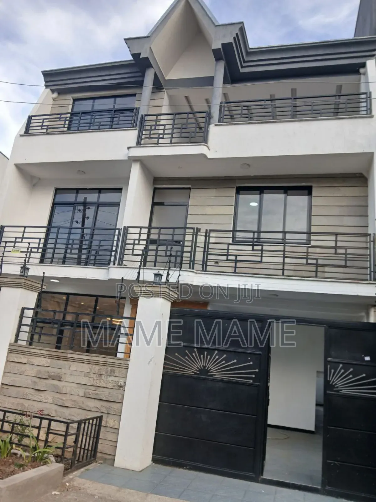 6bdrm House in Addis Abeba, Bole for sale