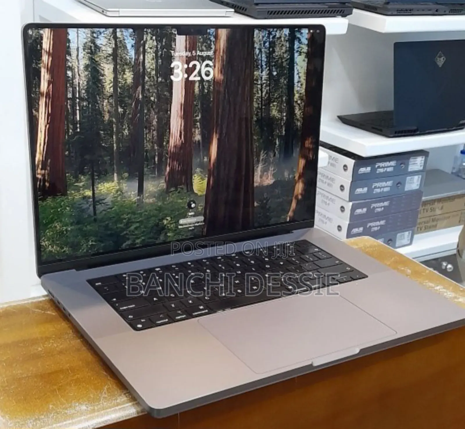 Laptop Apple MacBook Pro M1 16GB Apple M1 Pro SSD 1T