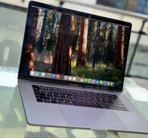 Photo - New Laptop Apple MacBook Pro 2019 16GB Intel Core I9 SSD 512GB