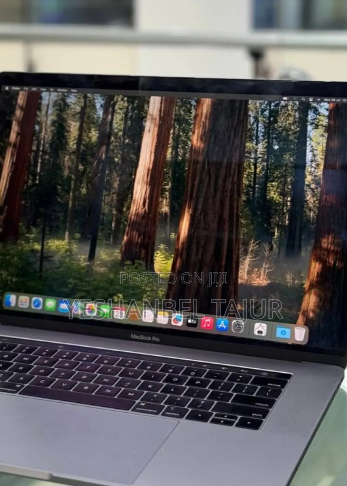 New Laptop Apple MacBook Pro 2019 16GB Intel Core I9 SSD 512GB