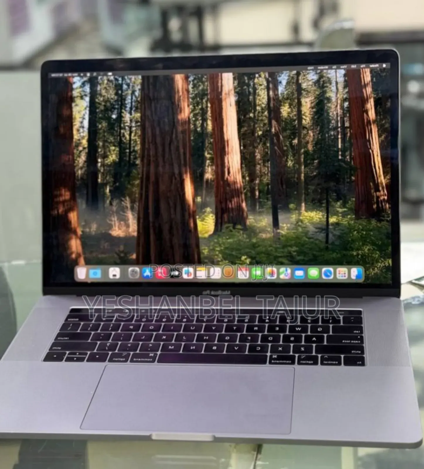 New Laptop Apple MacBook Pro 2019 16GB Intel Core I9 SSD 512GB