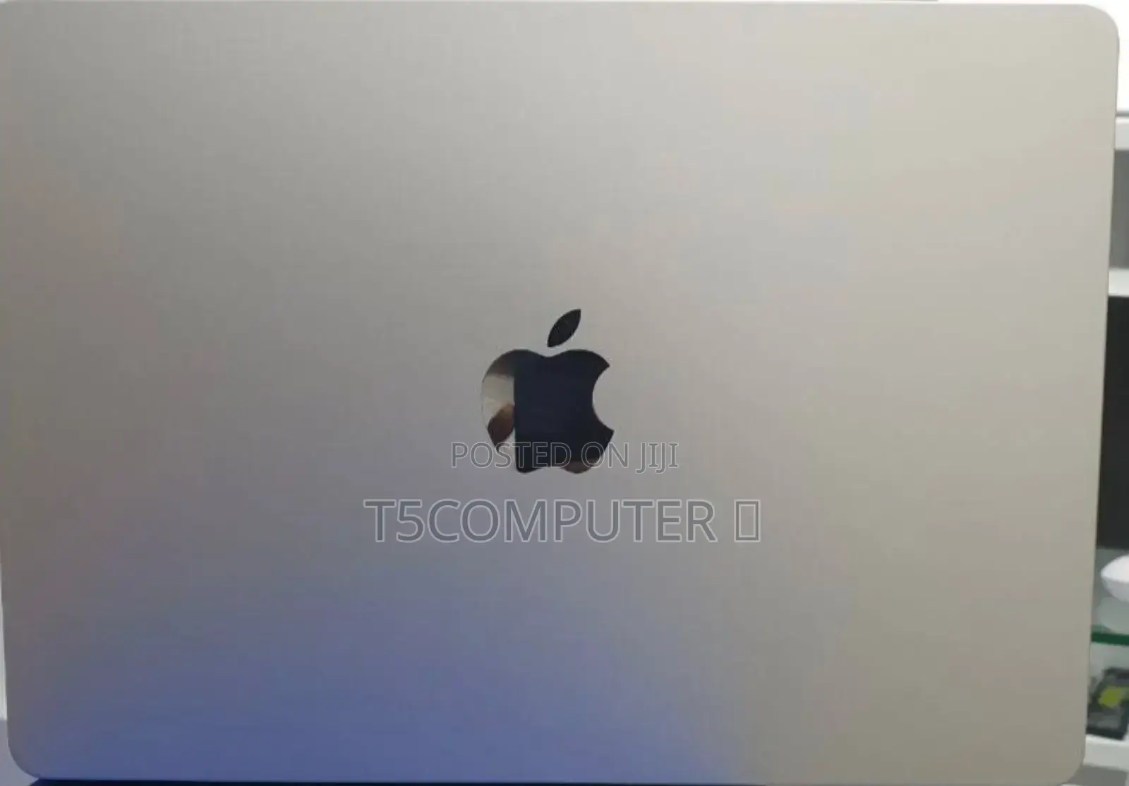 New Laptop Apple MacBook Air 2024 M3 13-Inch 16GB Apple M3 SSD 512GB