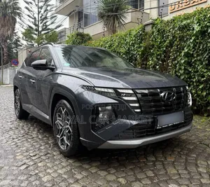 Photo - Hyundai Tucson 2022 Gray