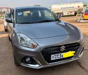 Photo - Suzuki Dzire 2022 Silver