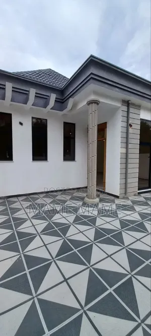 5bdrm Villa in Addis Abeba, Bole for sale