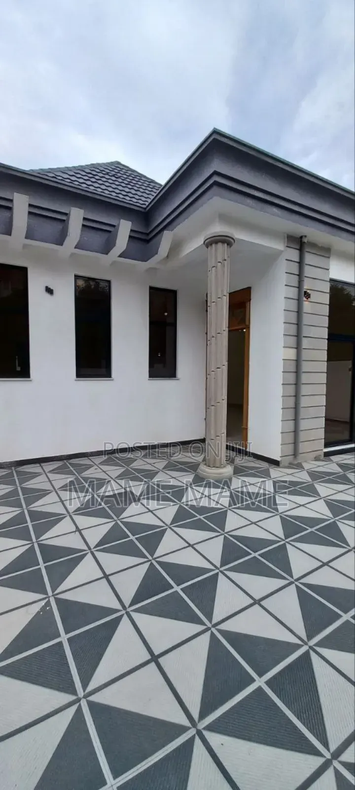 5bdrm Villa in Addis Abeba, Bole for sale
