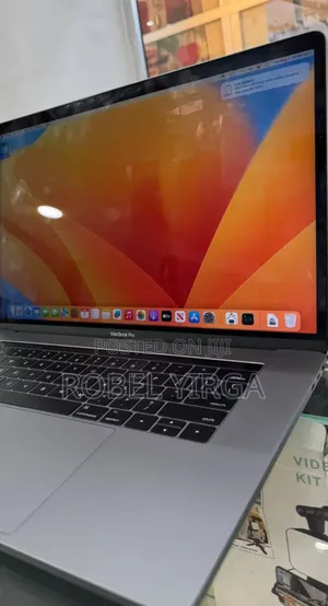 New Laptop Apple MacBook Pro M1 16GB Intel Core I7 SSD 512GB
