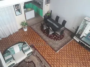 5bdrm House in Addis Abeba, Bole for sale