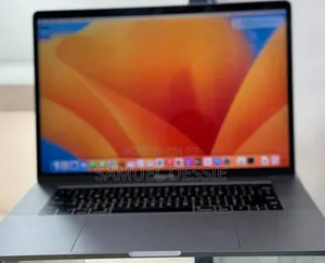 New Laptop Apple MacBook Pro 2017 16GB Intel Core I7 SSD 512GB