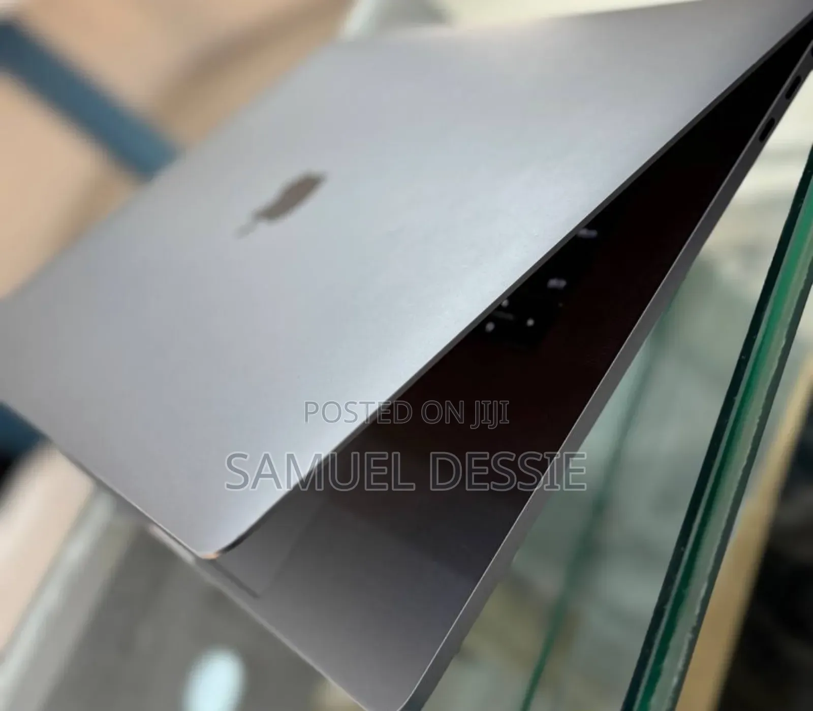 New Laptop Apple MacBook Pro 2017 16GB Intel Core I7 SSD 512GB