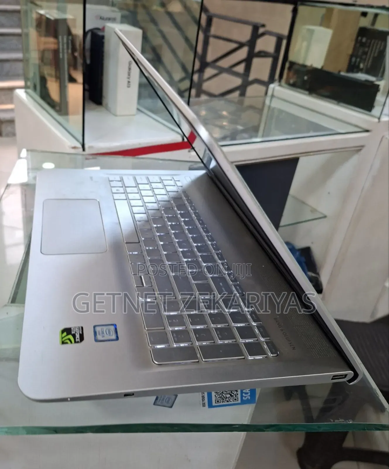 New Laptop HP Envy 15 128GB Intel Core I5 SSD 1T
