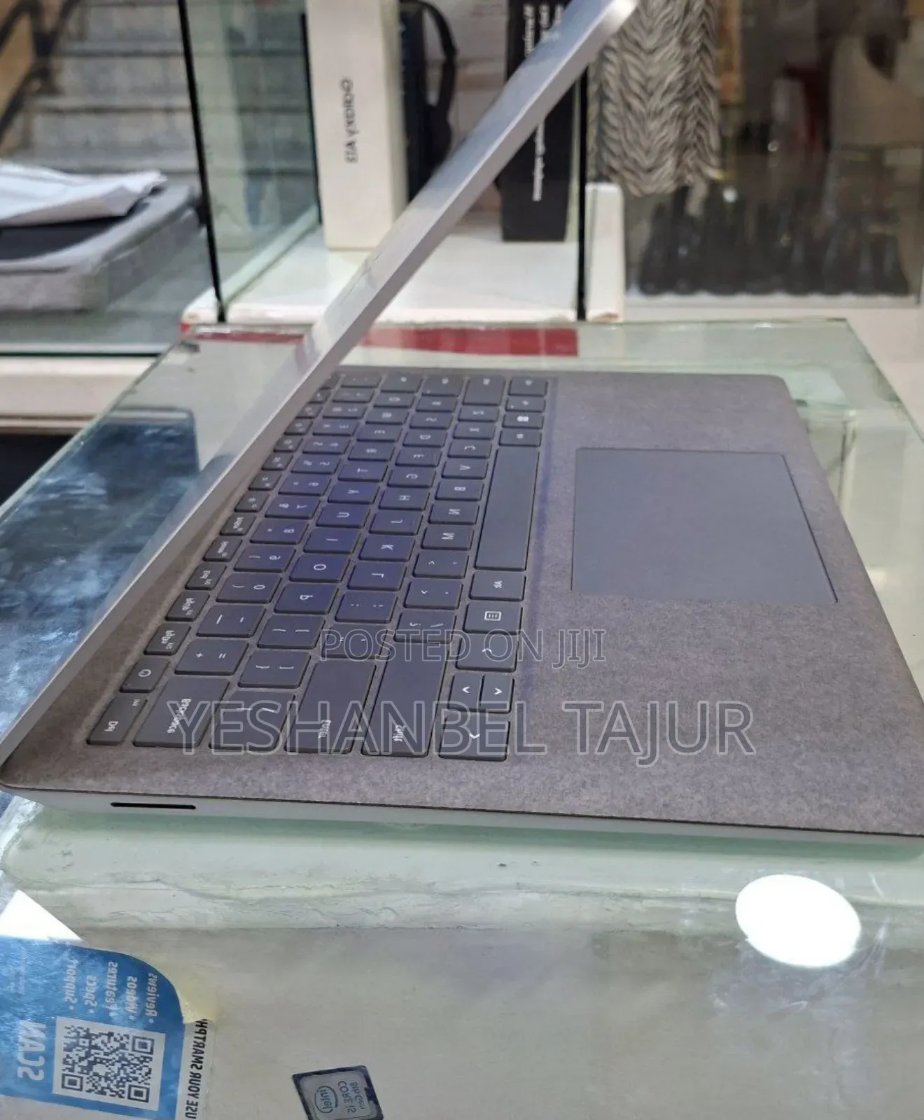 New Laptop Microsoft Surface 16GB Intel Core I7 SSD 512GB
