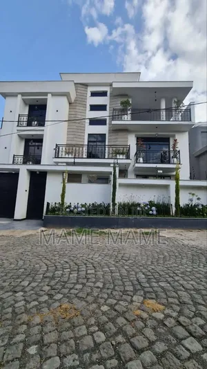 7bdrm House in Addis Abeba, Bole for sale