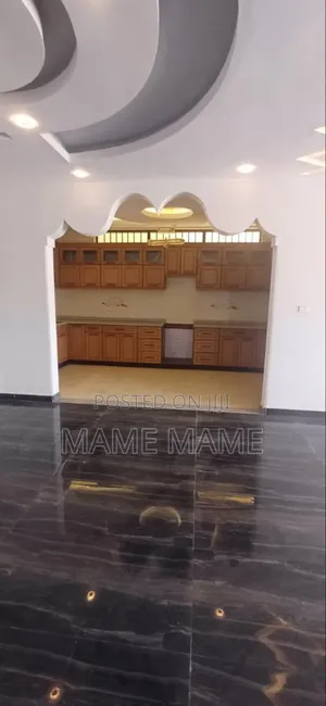 8bdrm House in Addis Abeba, Bole for sale