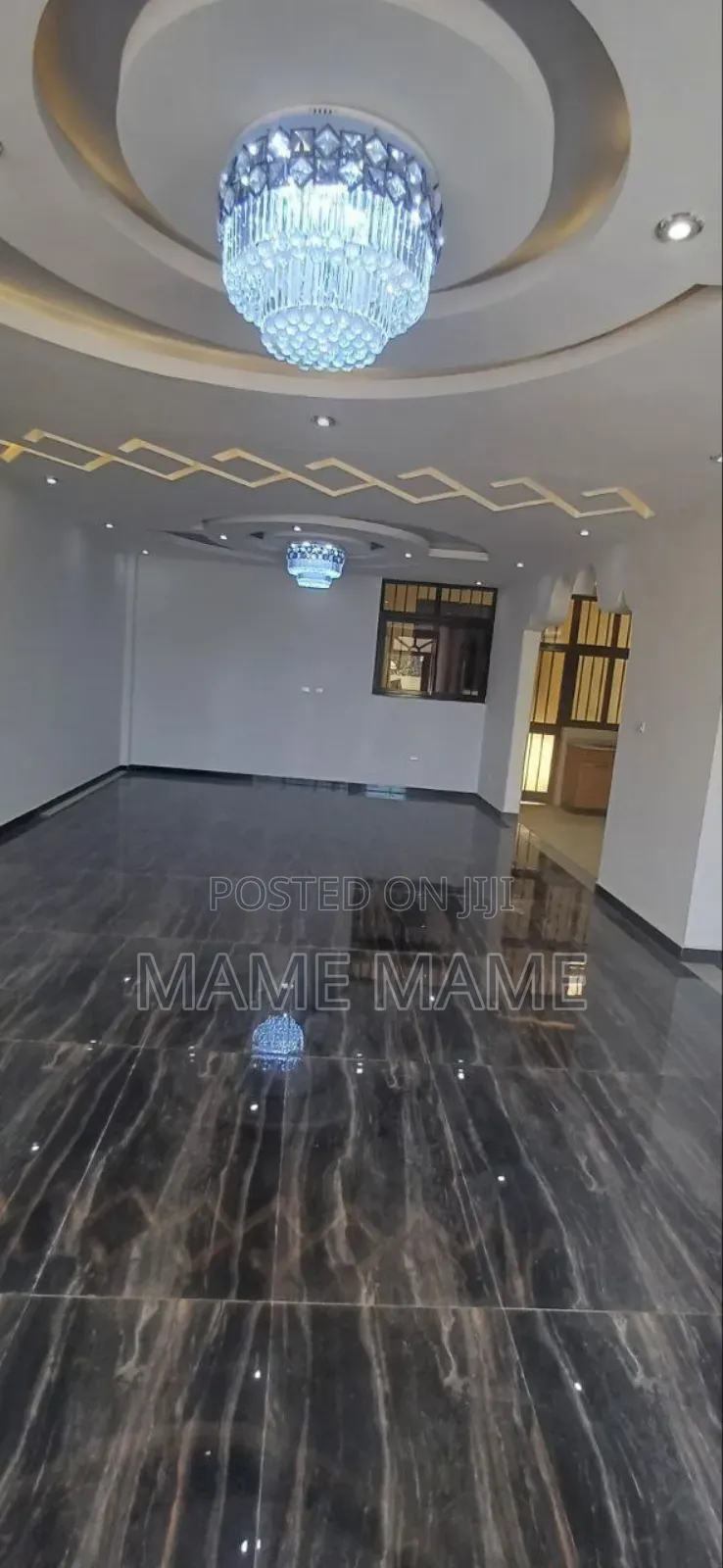 8bdrm House in Addis Abeba, Bole for sale