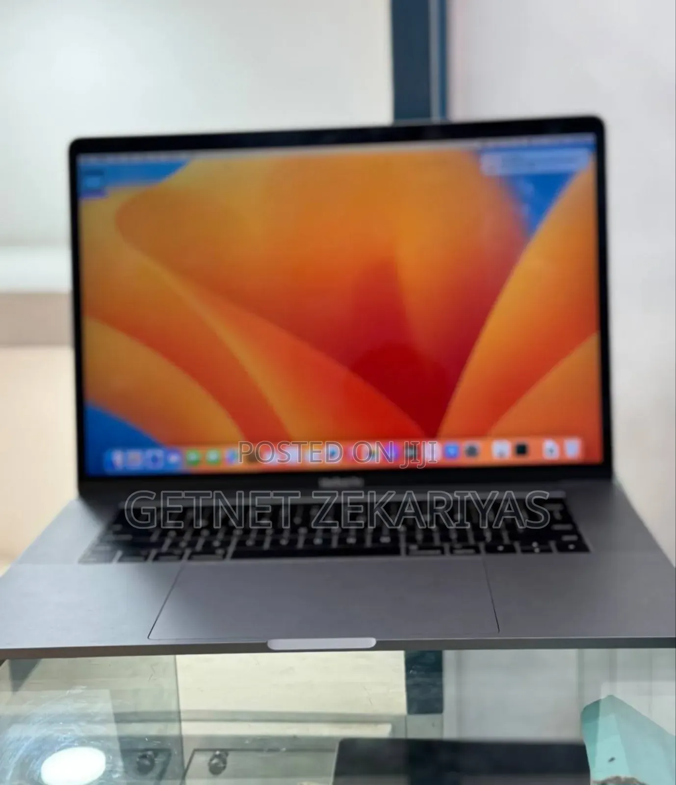 New Laptop Apple MacBook Pro 2017 16GB Intel Core I7 SSD 512GB