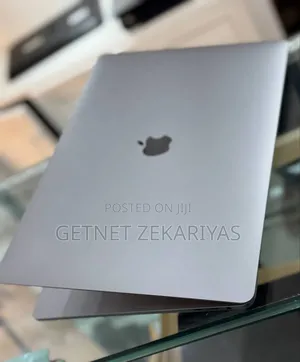 New Laptop Apple MacBook Pro 2017 16GB Intel Core I7 SSD 512GB