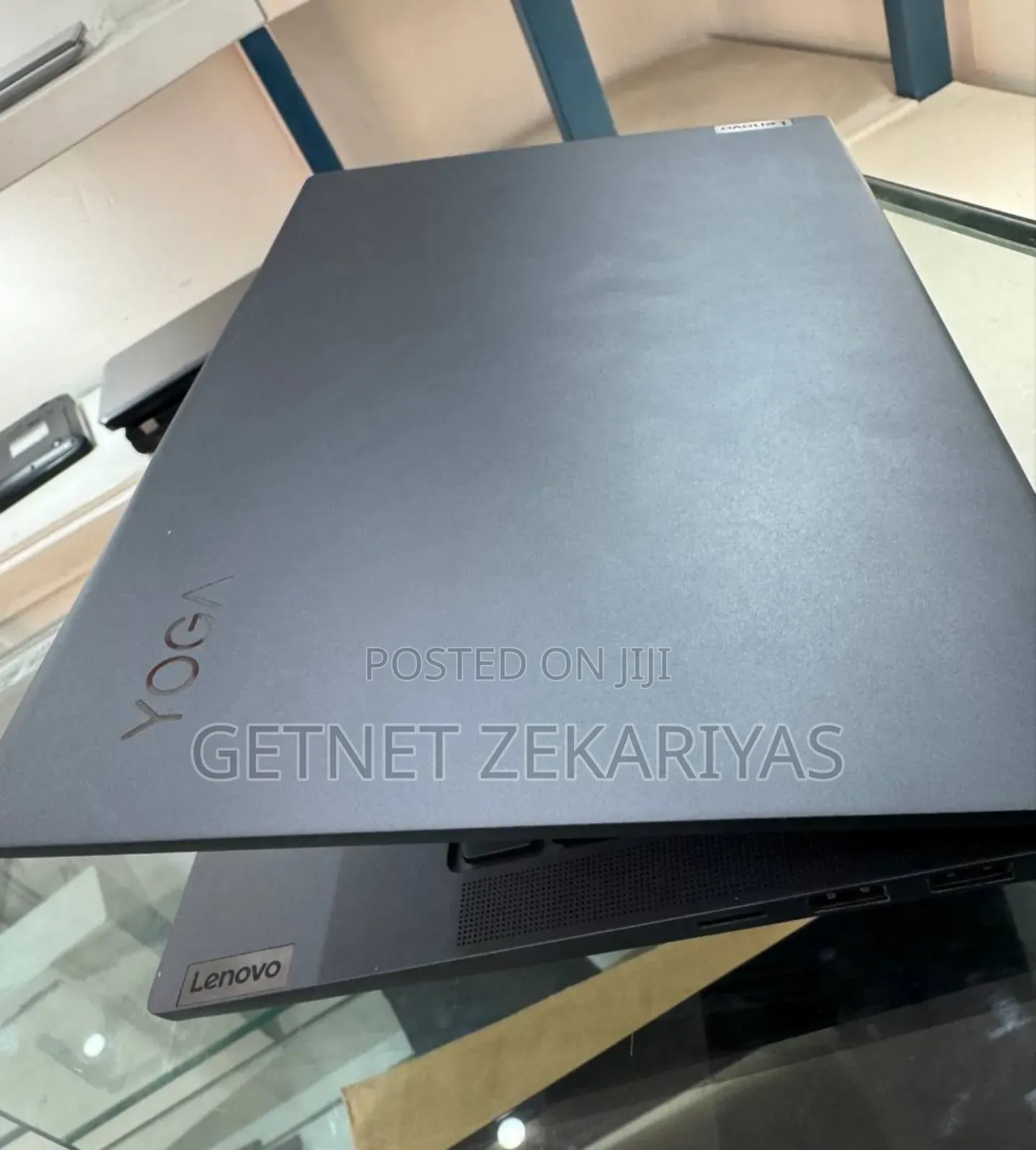 New Laptop Lenovo Yoga 700 16GB AMD Ryzen 7 SSD 512GB