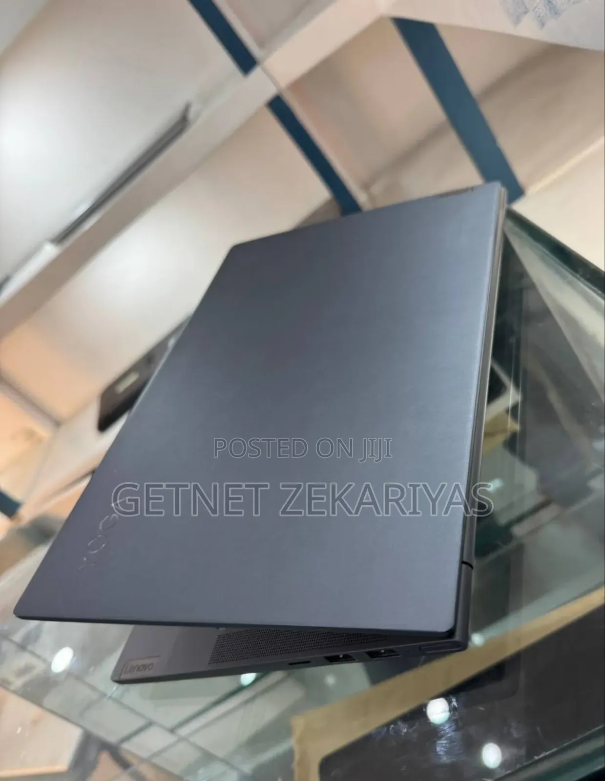 New Laptop Lenovo Yoga 700 16GB AMD Ryzen 7 SSD 512GB