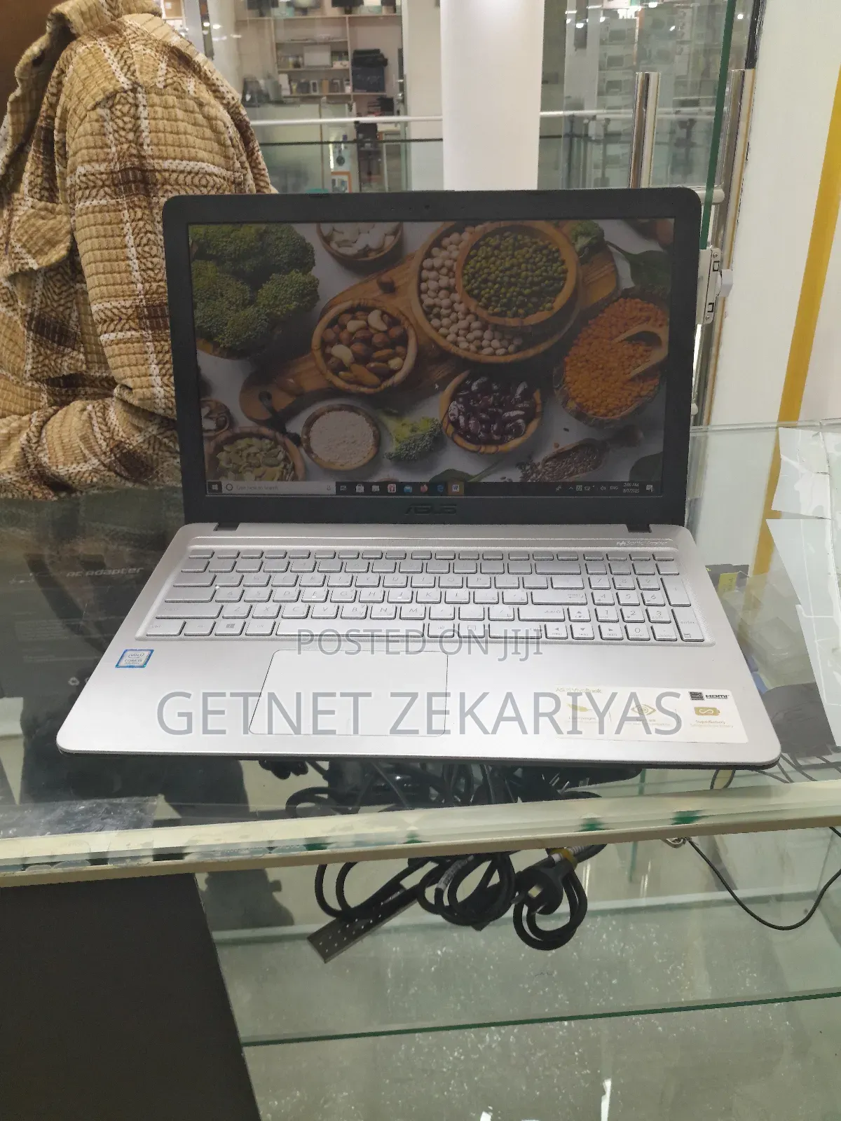 New Laptop Asus VivoBook 15 X505BA 4GB Intel Core I5 HDD 1T