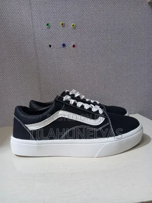 Photo - Vans for Girl's and Man's Black and White