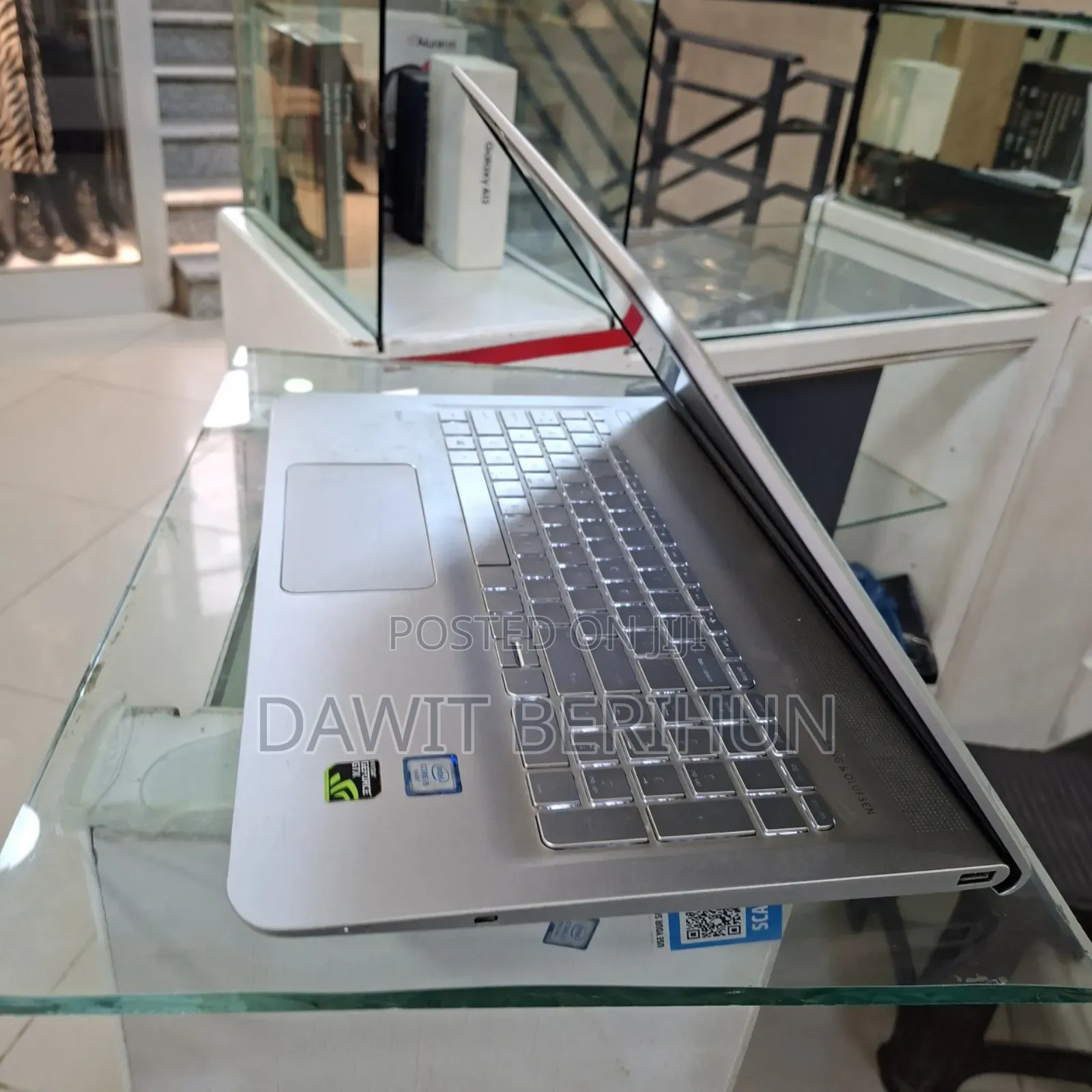 New Laptop HP Envy X2 12GB Intel Core I5 HDD 1T