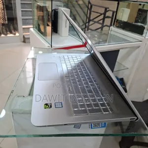 New Laptop HP Envy X2 12GB Intel Core I5 HDD 1T