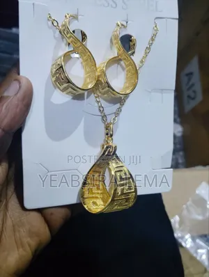 Photo - Full Set Jewelry