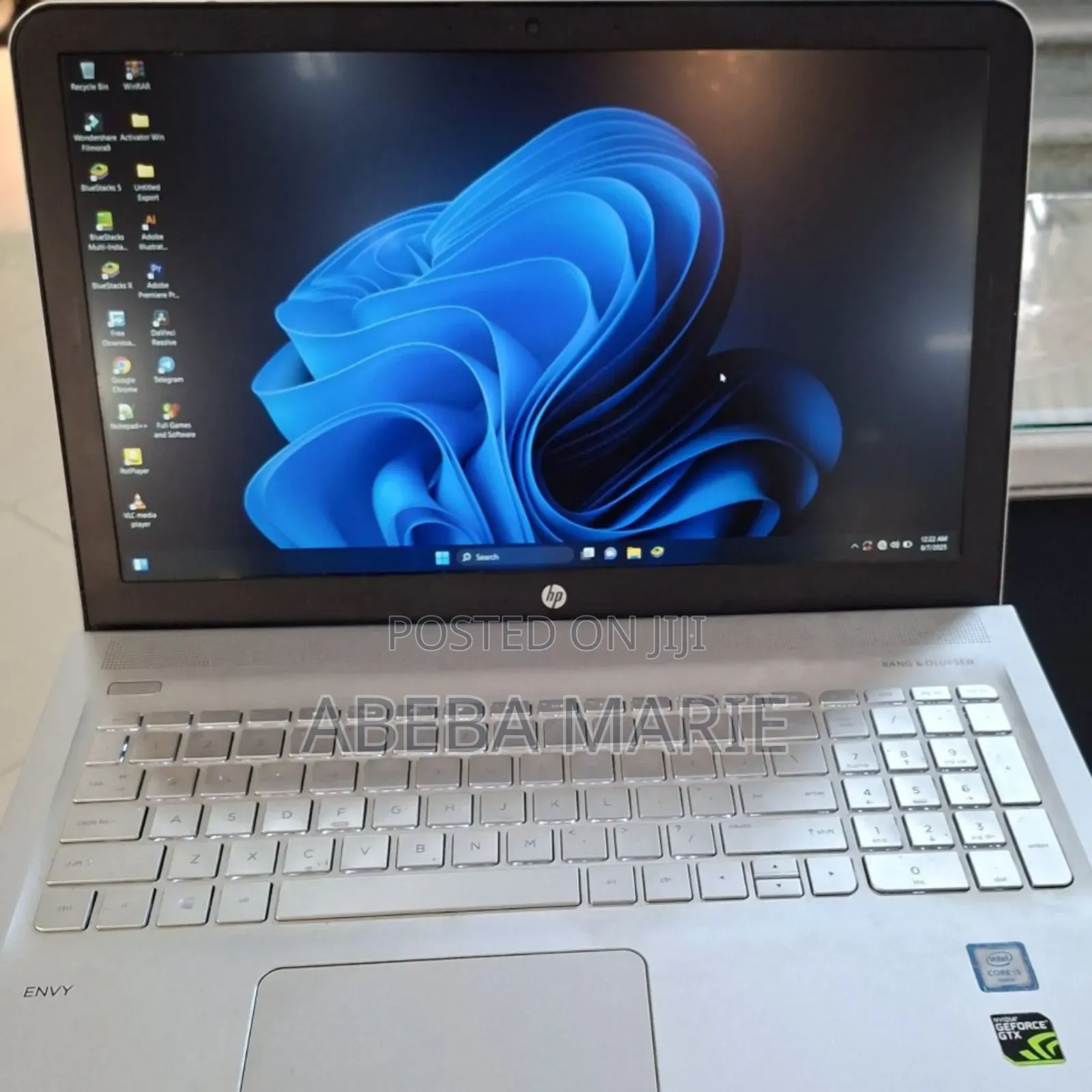New Laptop HP Envy 15 8GB Intel Core I5 HDD 1T
