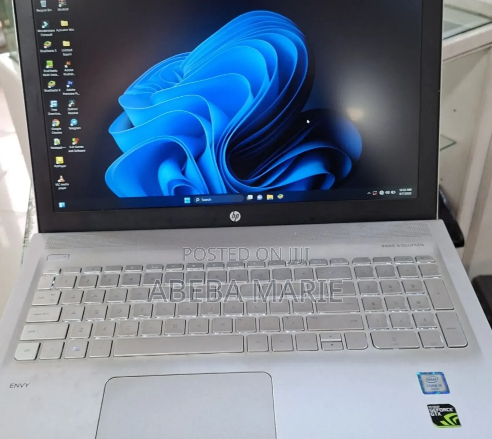 New Laptop HP Envy 15 8GB Intel Core I5 HDD 1T