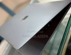 New Laptop Apple MacBook Pro 2017 16GB Intel Core I7 SSD 512GB