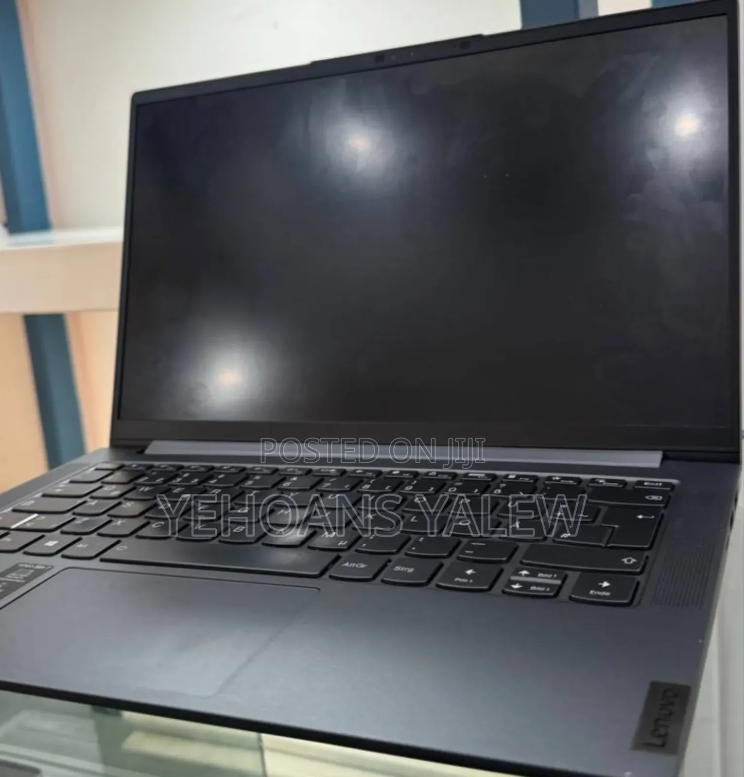 New Laptop Lenovo Yoga 7i 16GB Intel Core I7 SSD 512GB