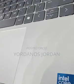 New Laptop HP OmniBook 5 16" 16GB Intel Core I7 SSD 512GB