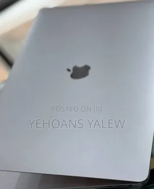 New Laptop Apple MacBook Pro 2017 16GB Intel Core I7 SSD 512GB