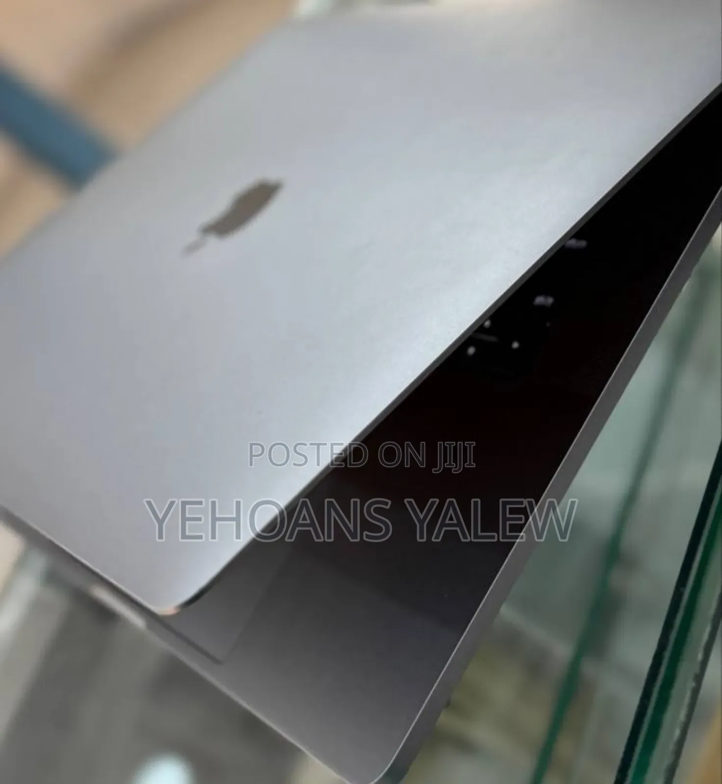 New Laptop Apple MacBook Pro 2017 16GB Intel Core I7 SSD 512GB