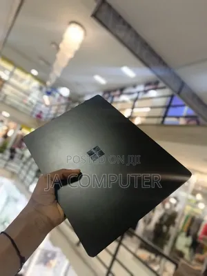 New Laptop Microsoft Surface 16GB Intel Core I7 SSD 512GB