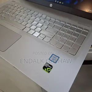 New Laptop HP Envy X360 12GB Intel Core I5 SSD 1T