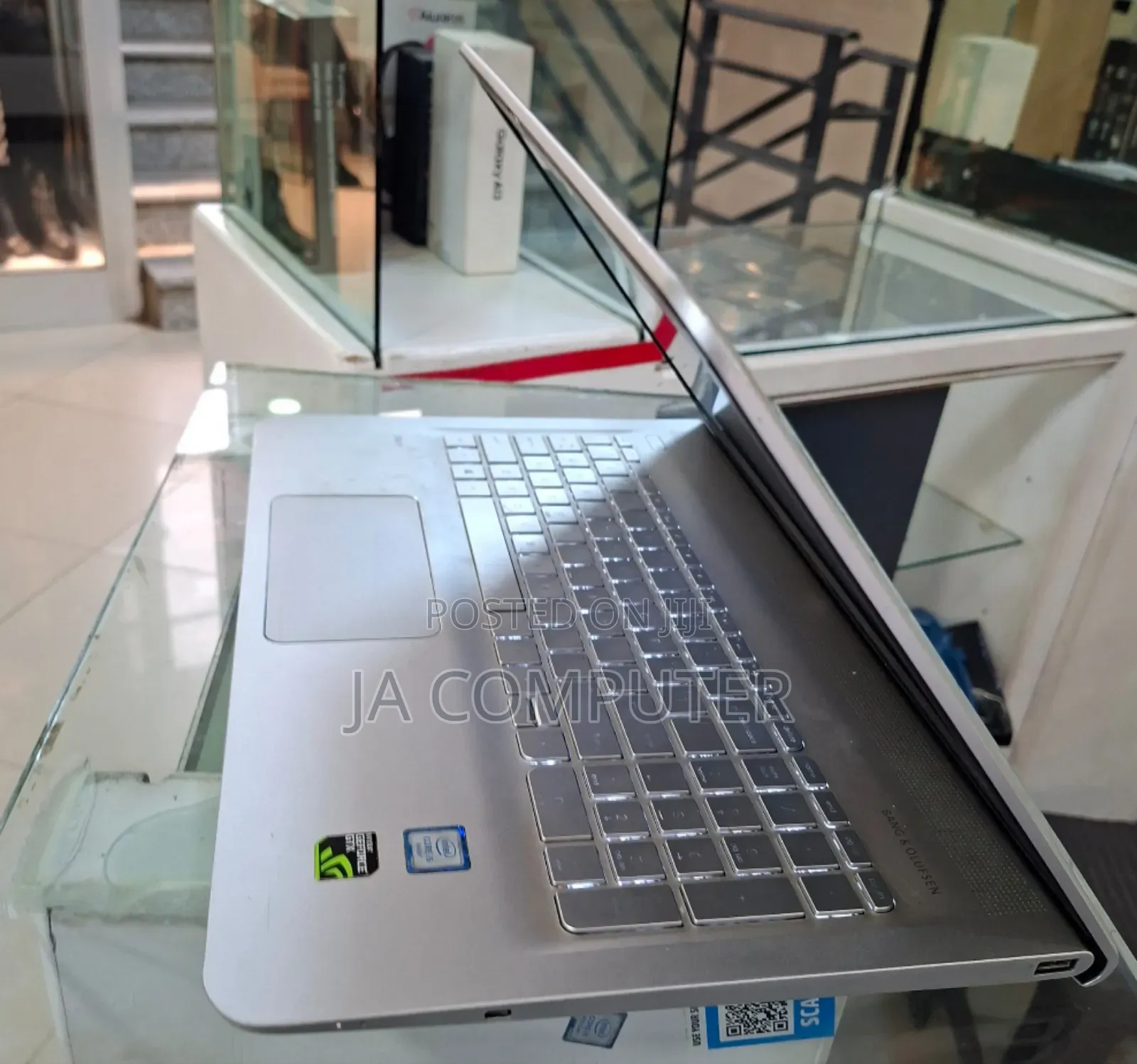 New Laptop HP Envy 15 12GB Intel Core I5 HDD 1T