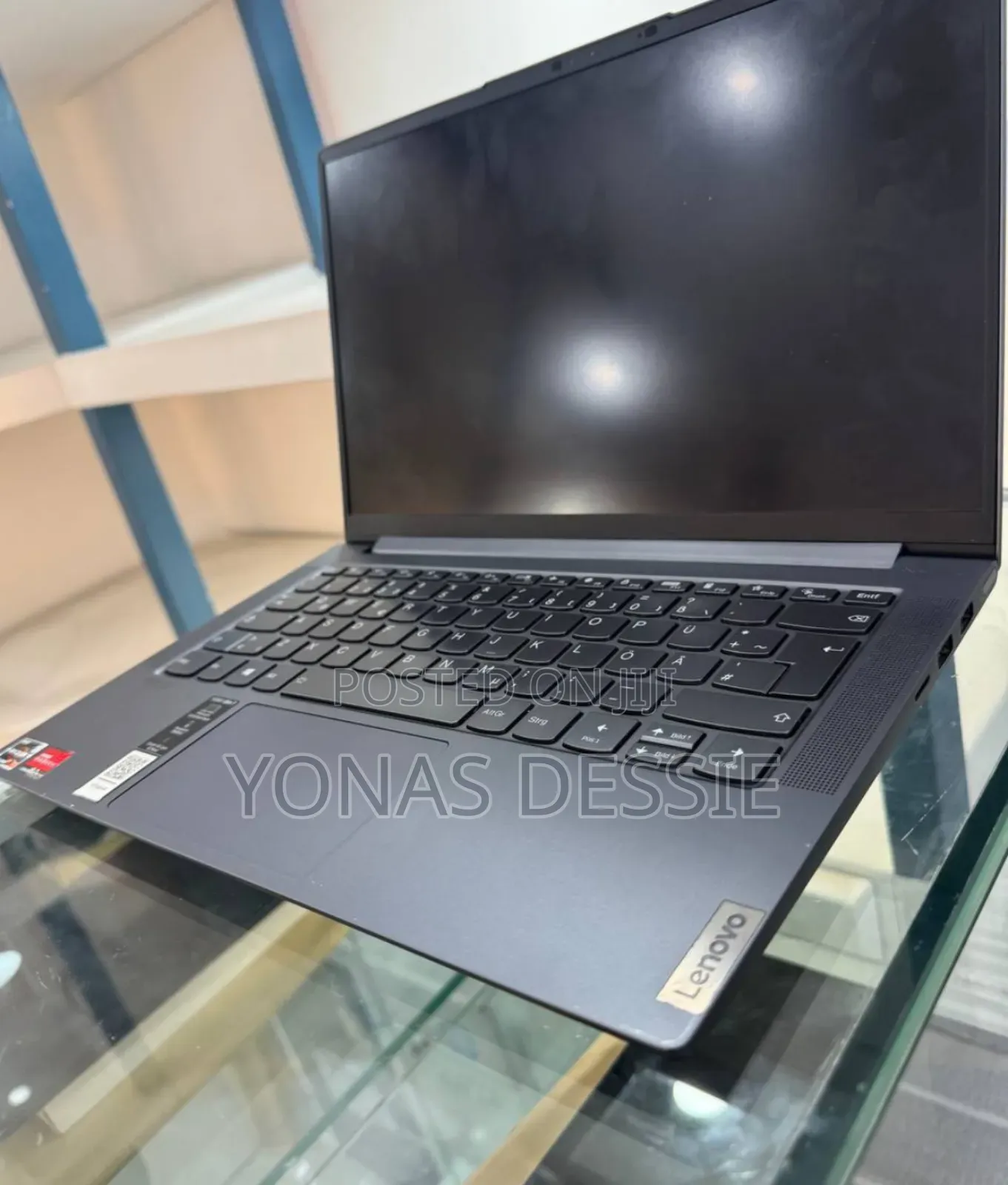 New Laptop Lenovo 16GB AMD Ryzen 7 SSD 512GB