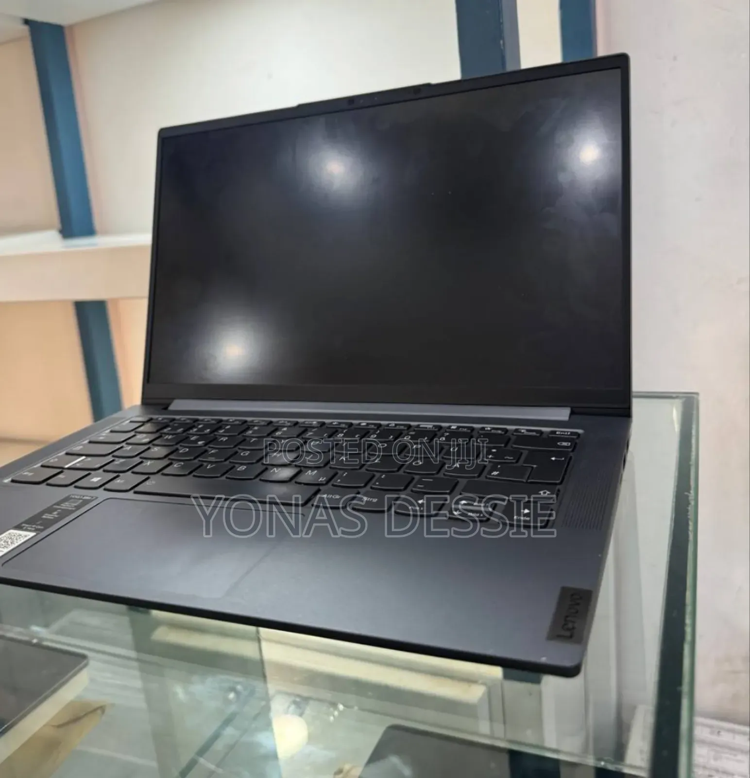 New Laptop Lenovo 16GB AMD Ryzen 7 SSD 512GB