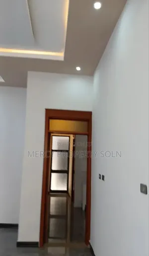 6bdrm House in Bole for sale