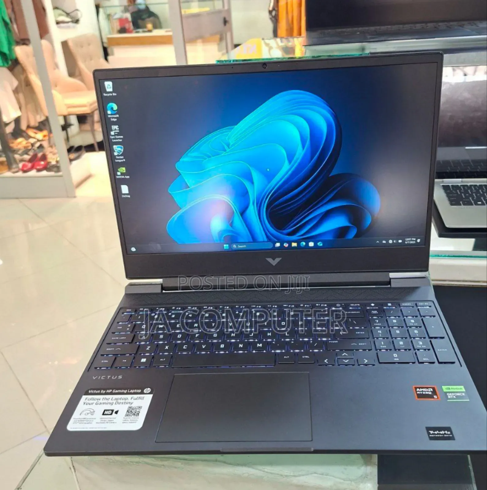 New Laptop HP Victus 16 16GB AMD Ryzen 5 SSD 512GB