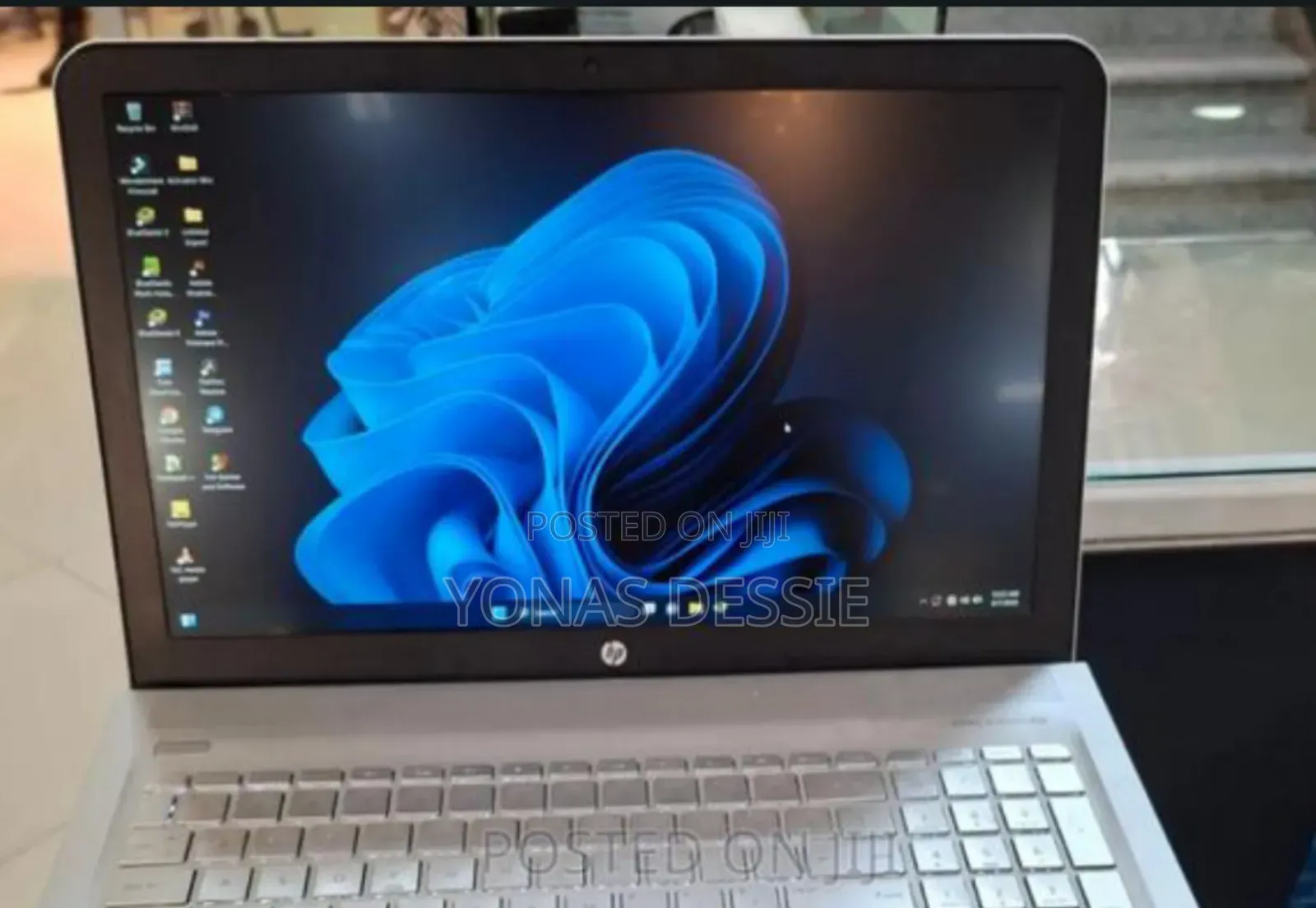 New Laptop HP Envy 15 12GB Intel Core i5 HDD 1T