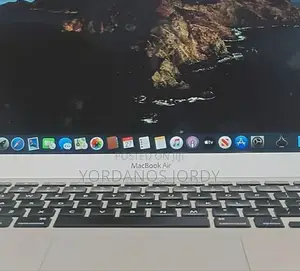 New Laptop Apple MacBook Air 2015 8GB Intel Core I7 SSD 512GB