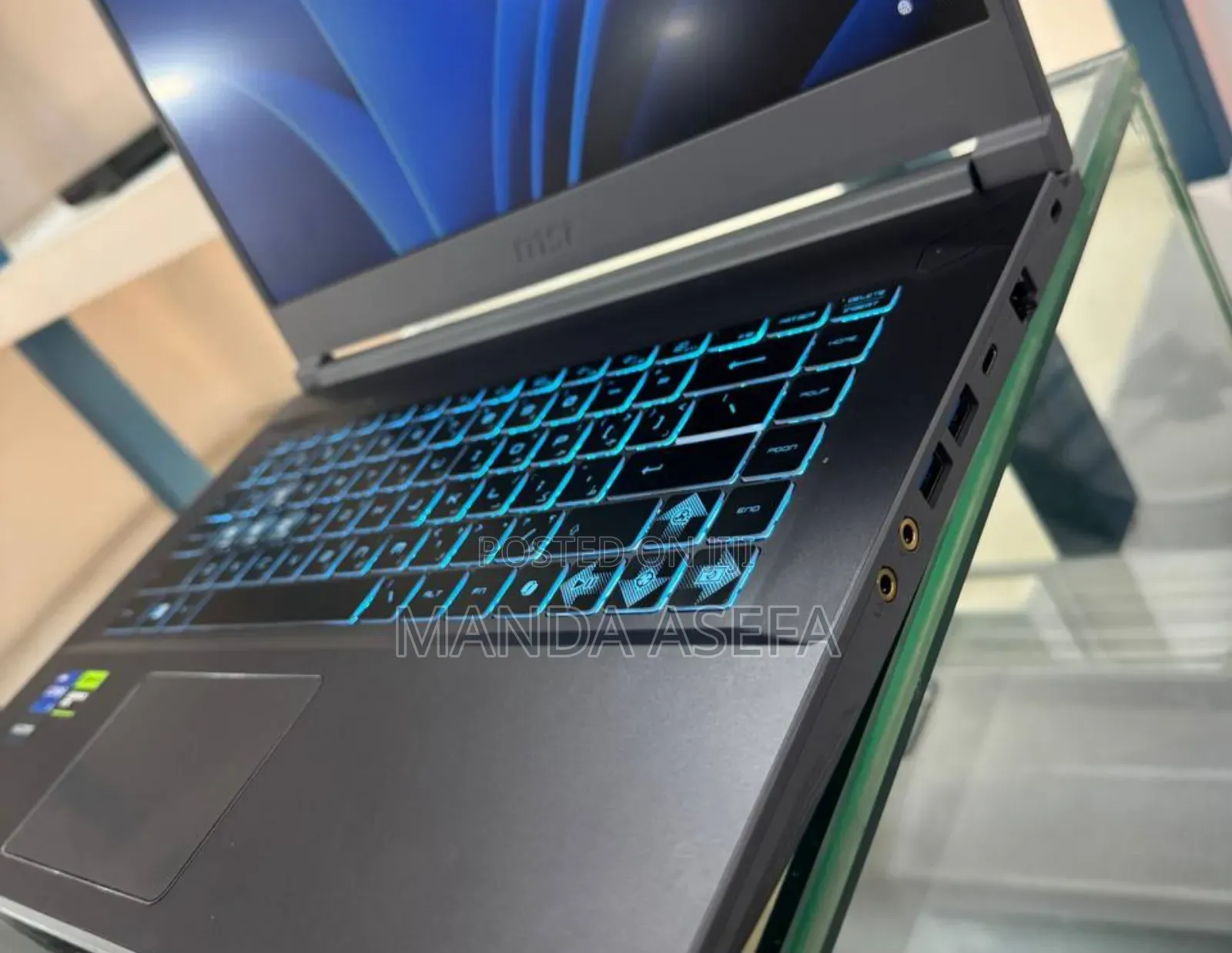 New Laptop MSI 16GB Intel Core I7 SSD 512GB