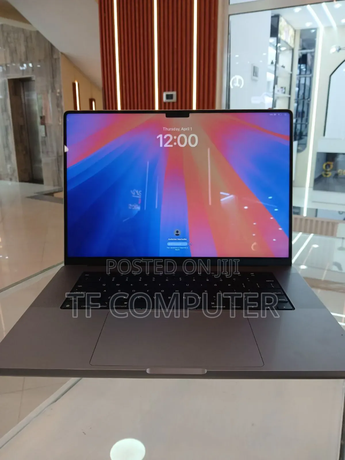 New Laptop Apple MacBook Pro 2021 M1 16GB Apple M1 Pro SSD 1T