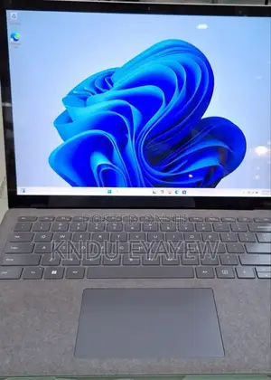 New Laptop Microsoft Surface 16GB Intel Core I7 SSD 512GB