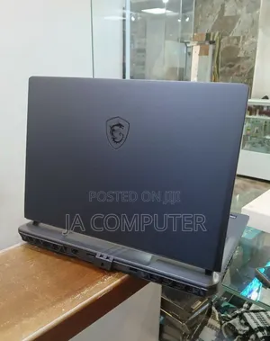 New Laptop MSI Vector 16 HX AI A2XWIG 16GB Intel Core Ultra 7 SSD 1T